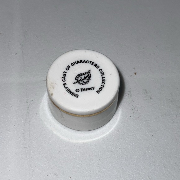 Disney's Cast of Characters Collection Mickey Mouse Mini Trinket Box Classic - Picture 2 of 4